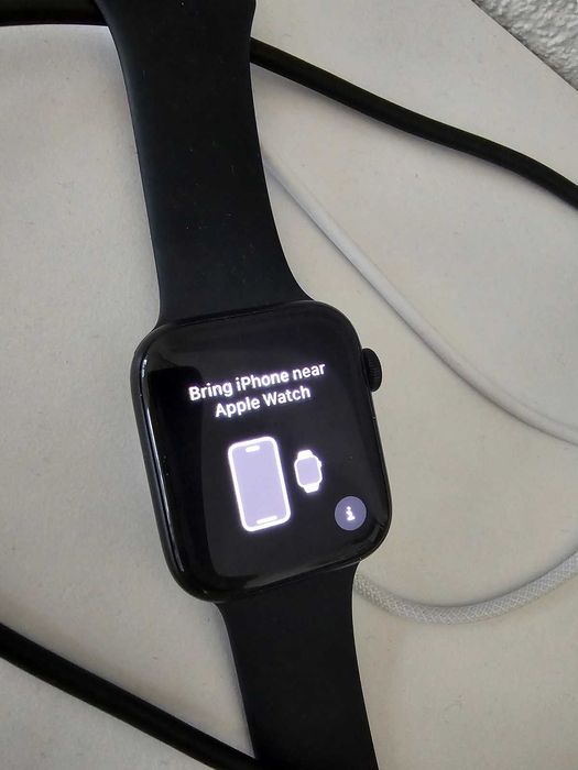 Apple Watch SE 2023 GPS Midnight Aluminium 44mm Midnight SportBand M/L