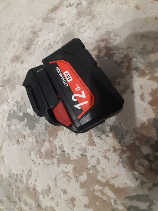 Baterie/acumulator milwaukee/makita 12 AH