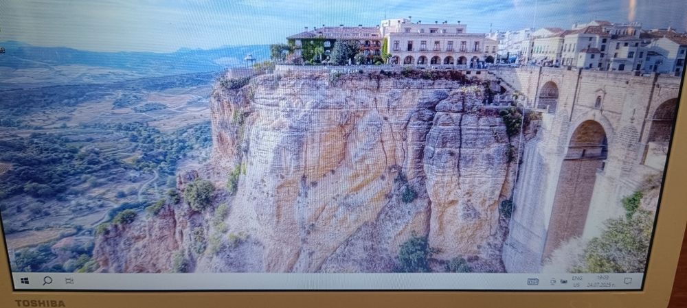 Лаптоп Toshiba Satellite L50