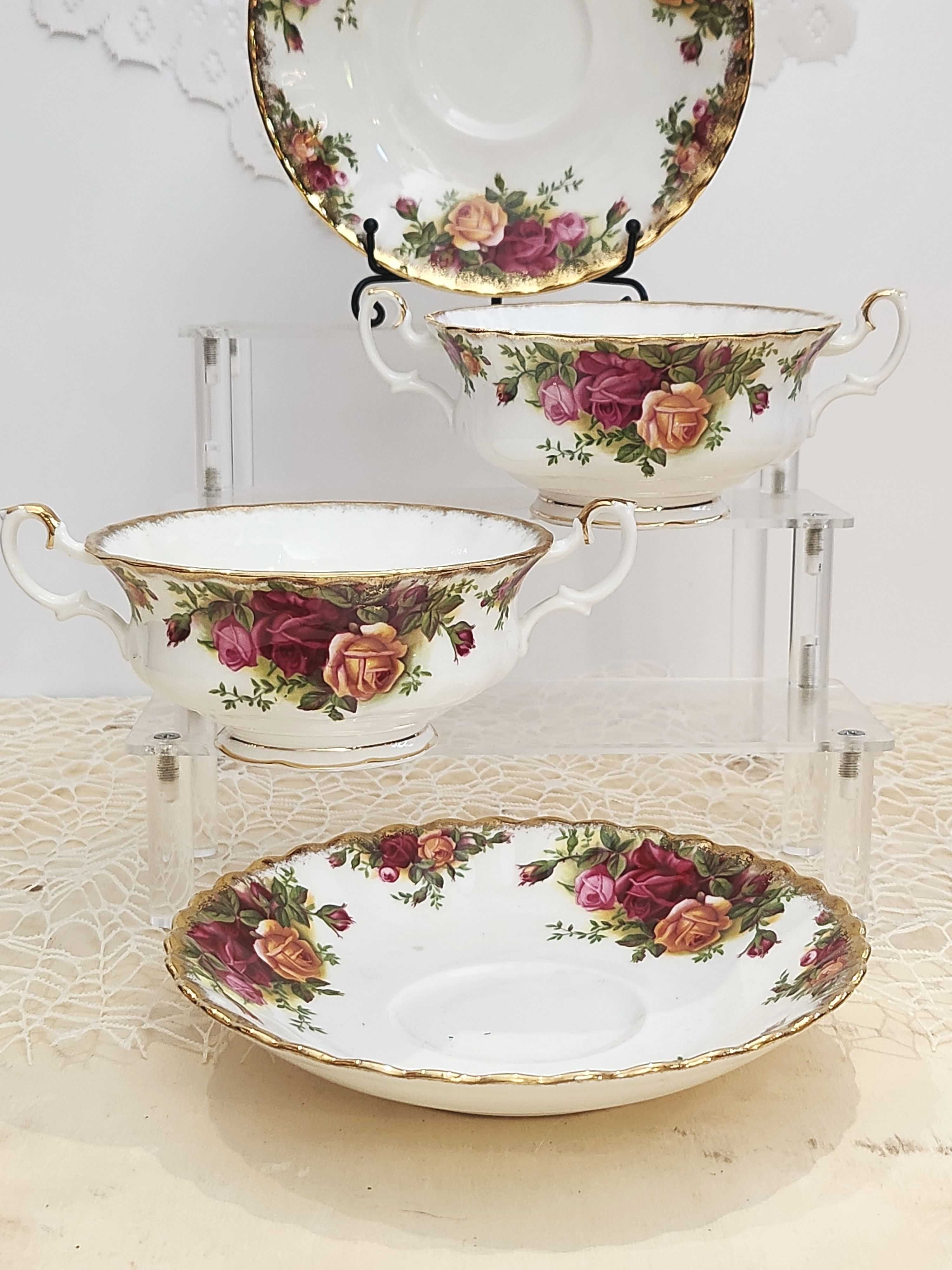 Купички с подложни чинии Royal Albert Old Country Roses – 2 броя