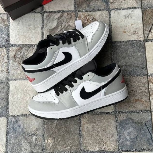 кроссовки Nike цвет серый