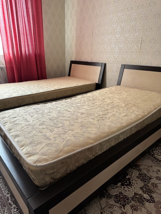 Две кровати в хорошем состоянии