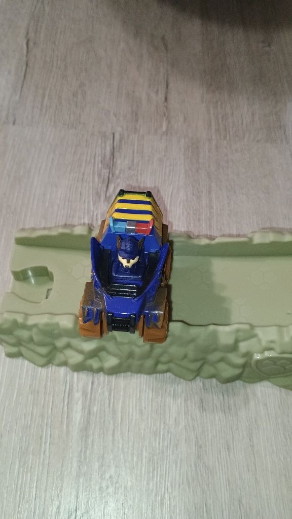 Играчка на пес t-rex rescue set