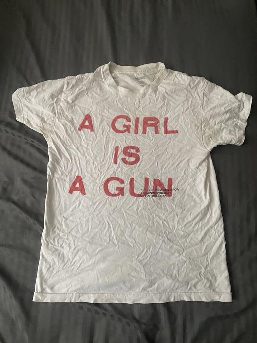 Pleasures “A GIRL IS A GUN” бяла тениска