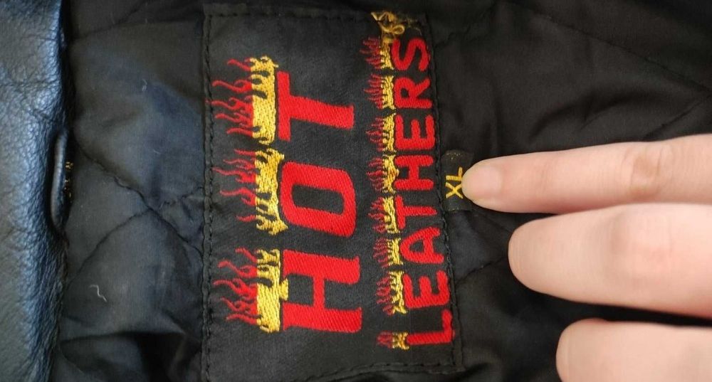 Кожено яке на марката Hot Leathers