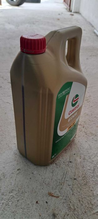 двигателно масло  Castrol 5w30 5л.