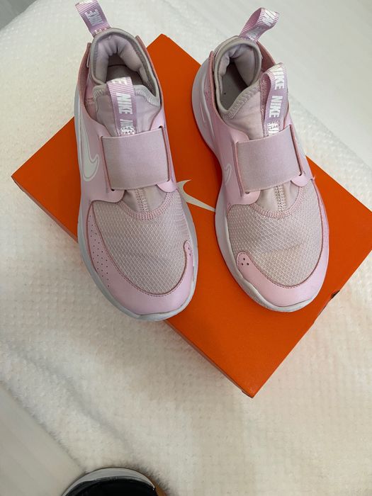 Adidasi Nike mărirea 36 în condiții f bune