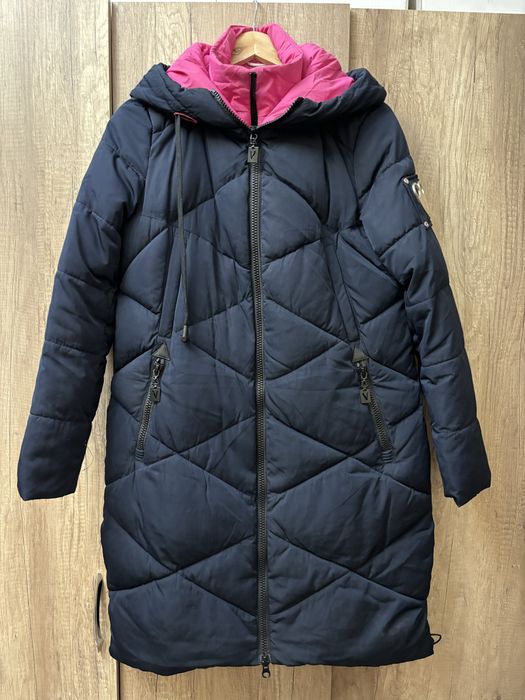 Продам куртку пуховик зимнюю размер 44