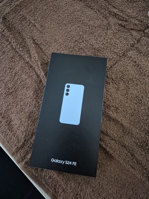 Продам Samsung s24 FE