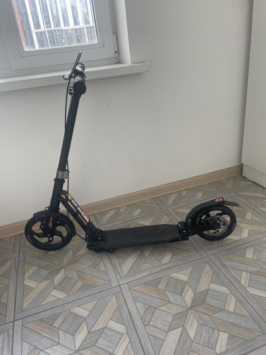 Срочно Продам самокат 40 тыс теңге