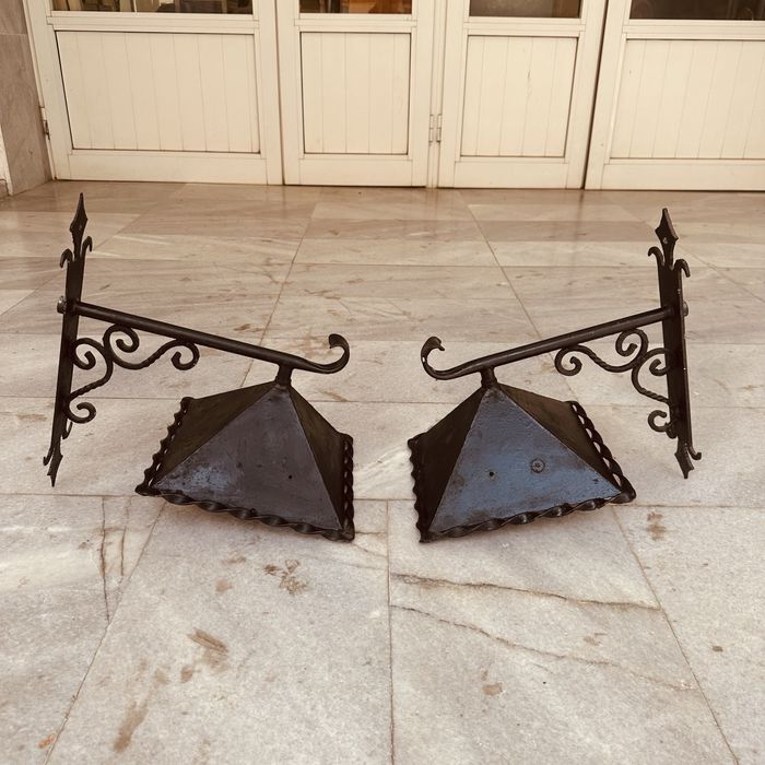 Ръчни ковани стенни фенери / държачи от 70-те Дания