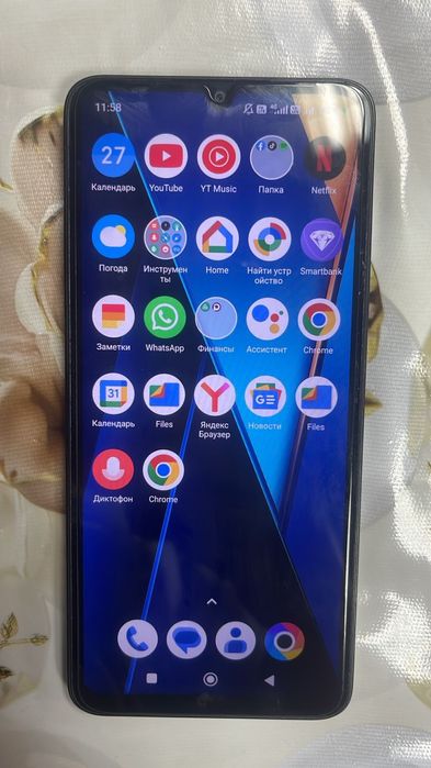 Продам телефон Poko c65,в отличном состоянии, работает как часики.