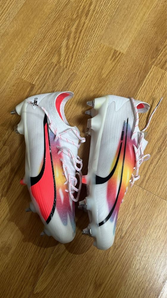 Ghete de fotbal Puma Ultra Ultimate mixte