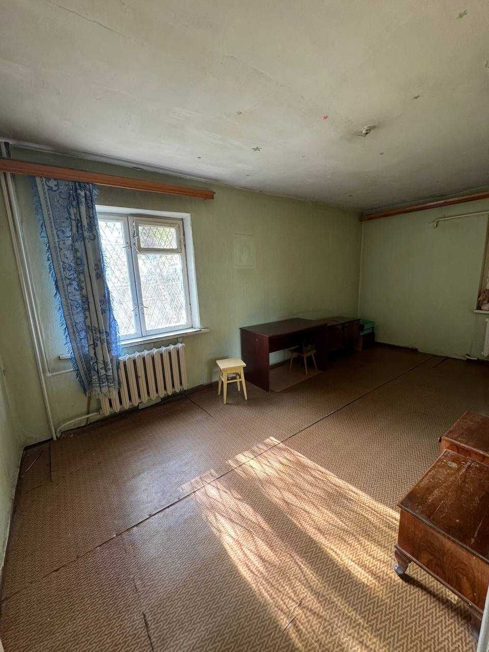 Буюк ипак Йули м-ро пр-т Мустакиллик рядом ГАИ Республики 91 м²  3\1\4