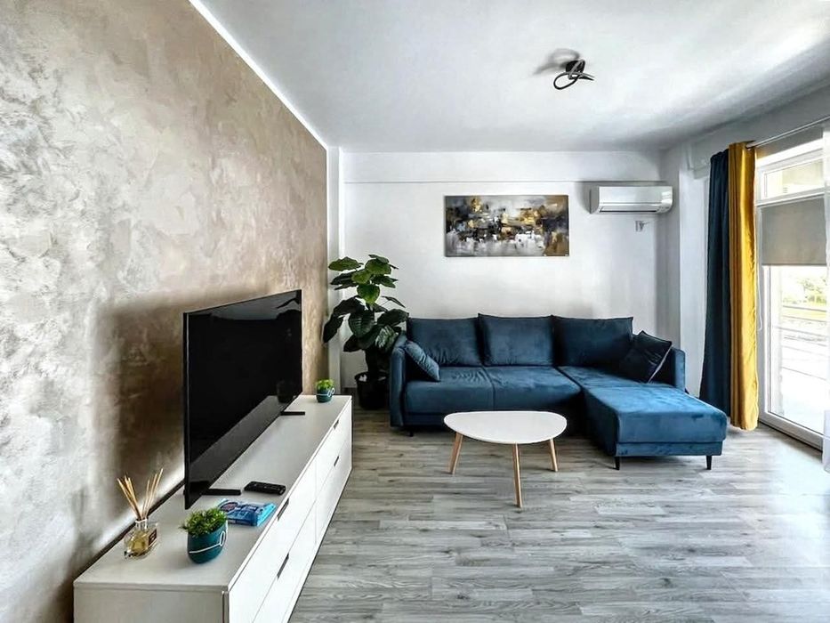 Închiriez apartament cu doua camere