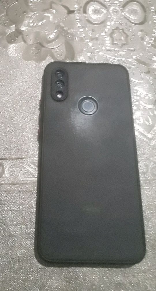 Redmi 7 xotra 64 GB yili 2021 holati yaxsh