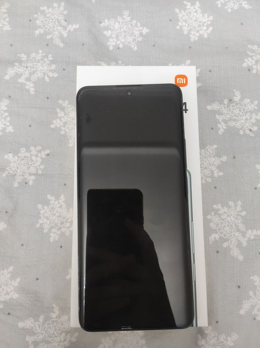 Продаю Redmi not 14 почти новый