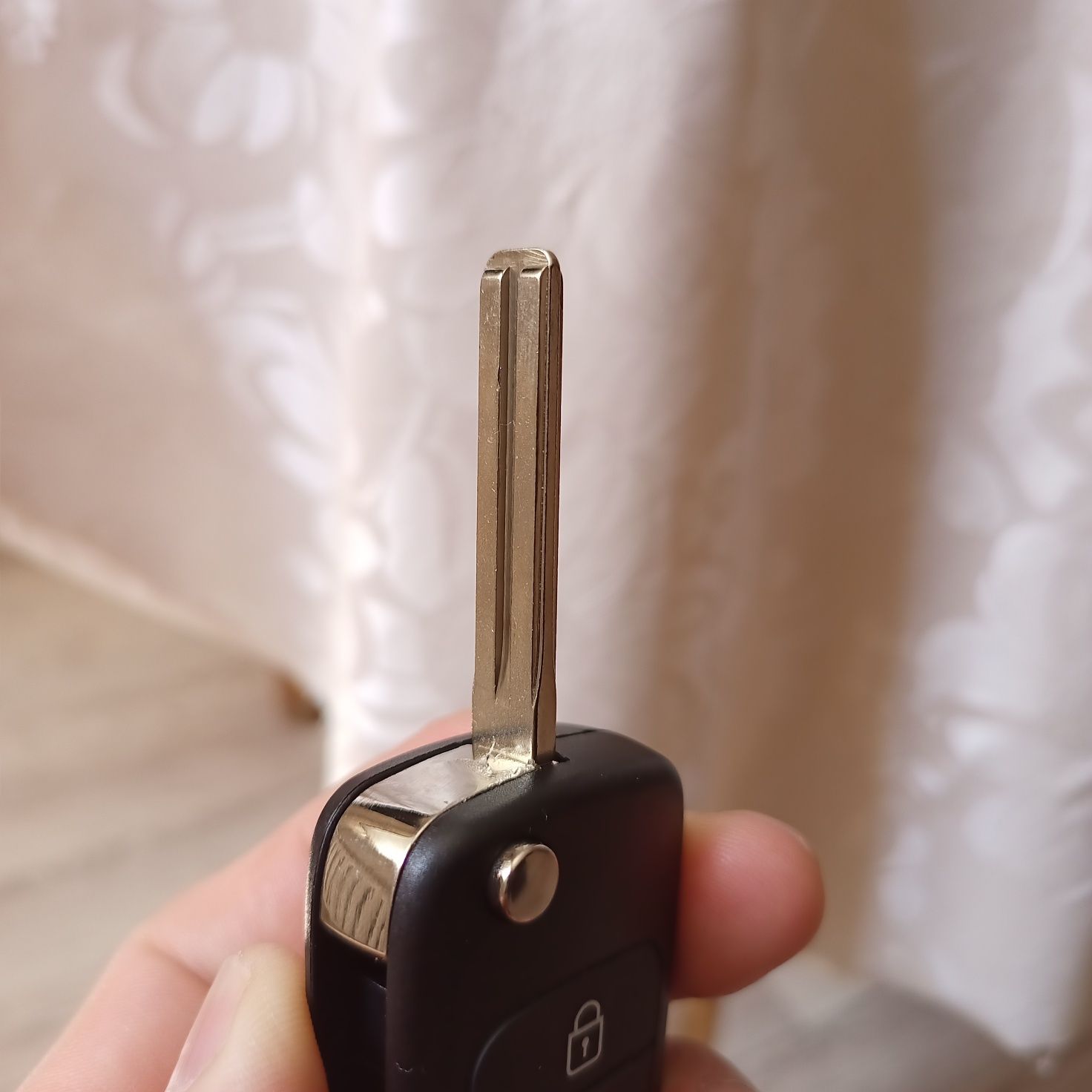Ключи Kia Rio, корпус брелка, отличное качество.