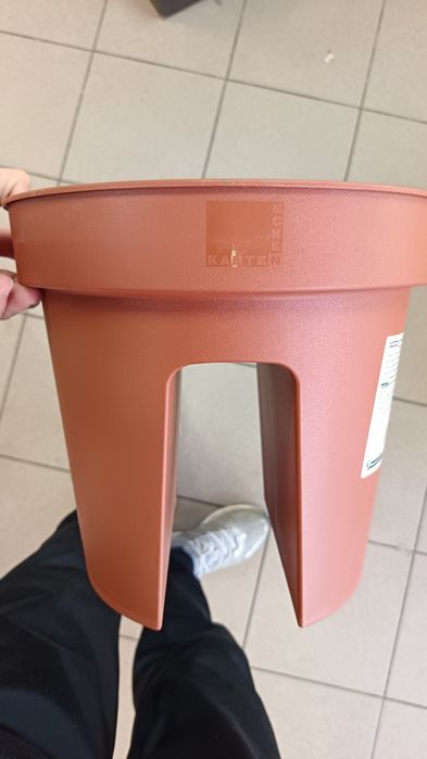 Ghiveci flori 3 lei bucata