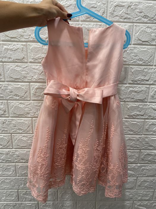 Официални дрехи за момиче