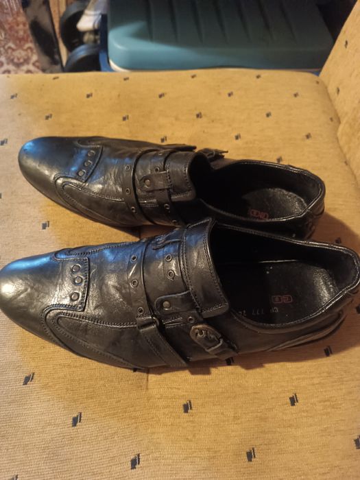 Мъжки кожени обувки.