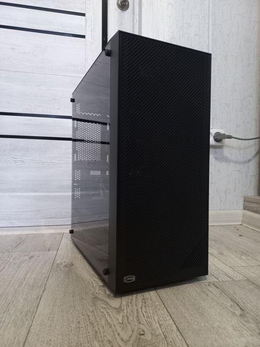 Продам мощный системный блок Intel Xeon E5-2690 V4/DDR4 32G/RX 5700 XT