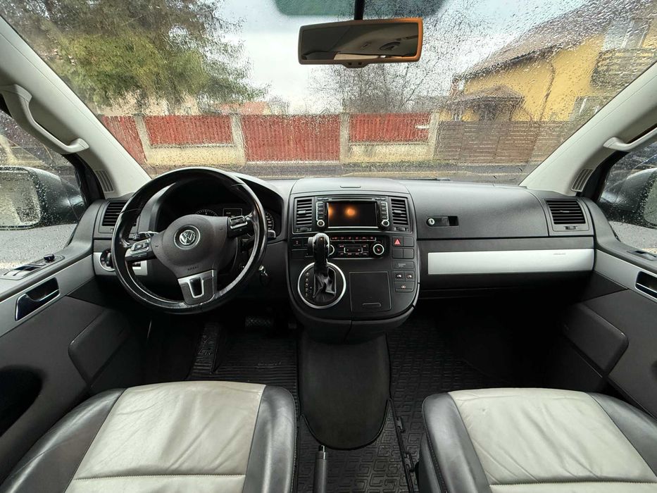 Volkswagen Multivan T5 – ediție PanAmericana, 180 CP, 4x4, cutie DSG