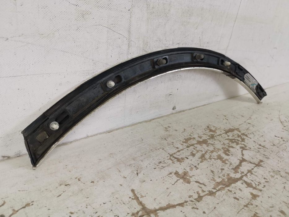 Бентли Бентайга / Bentley Bentayga Десен заден крилен разширител (овър