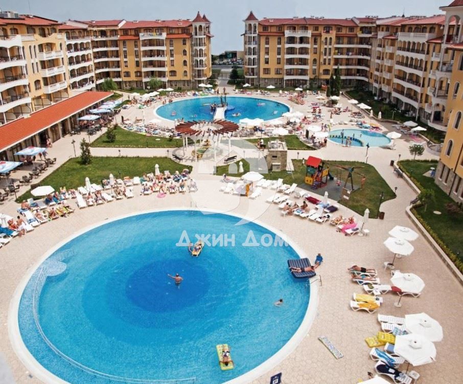 Двустаен апартамент в к-с Роял Сън, Слънчев бряг