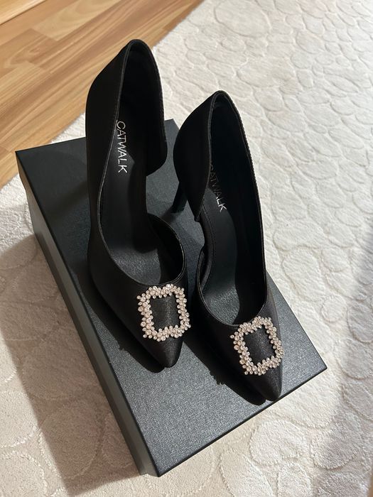 Ново! Дамски обувки на ток