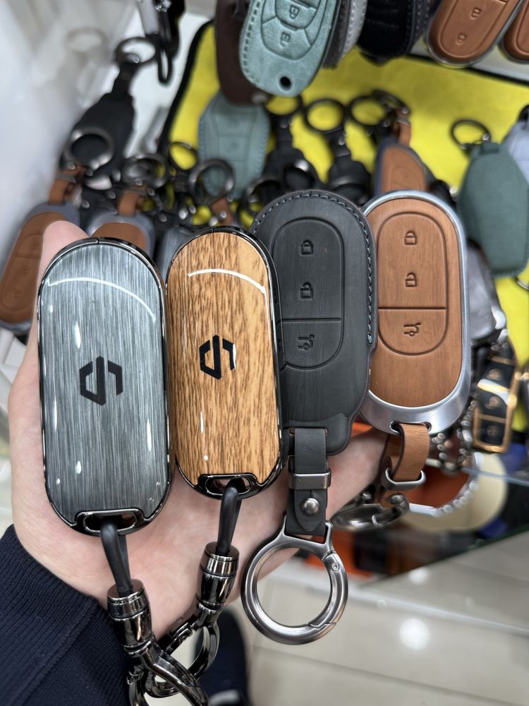 lepmotor avtomobillari uchun pult chexollarimz