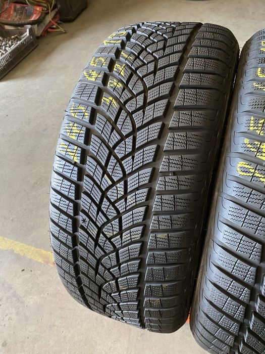 Anvelope iarna 245/45/19 Goodyear Ultra Grip Performance 245 45 19 R19