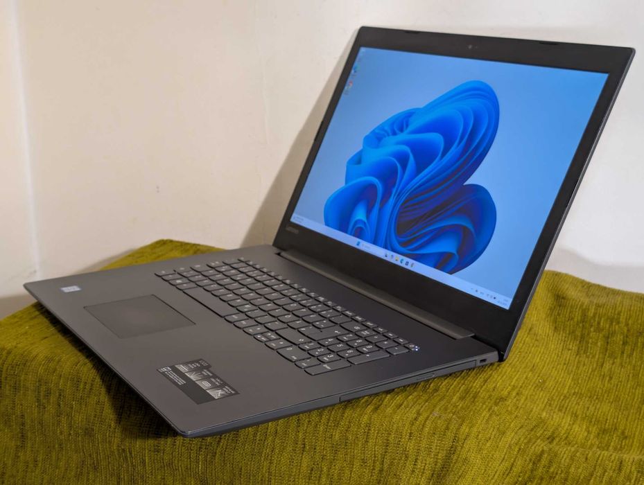 Laptop Lenovo v320-17IKB, Intel Core i3-7130U, display 17,3 full hd