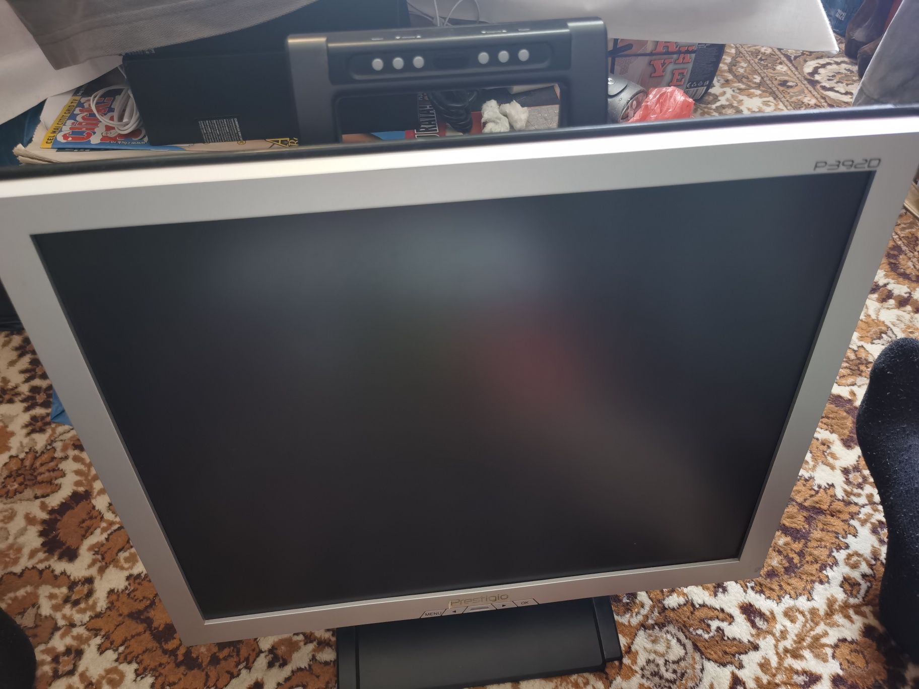 Monitor LCD Prestigios 19inch