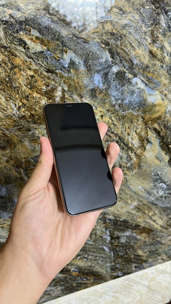 Iphone 11 pro gold ideal