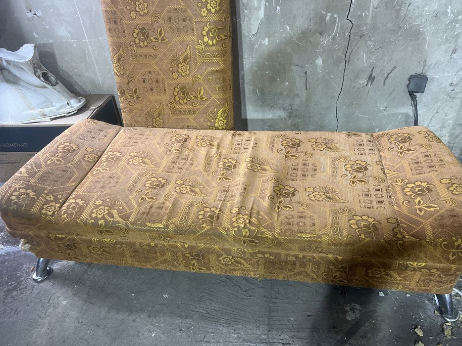 Диван кресло надо только собрать