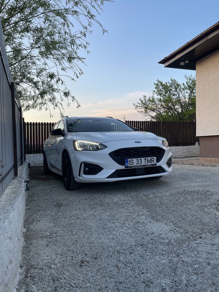 Ford focus ST line