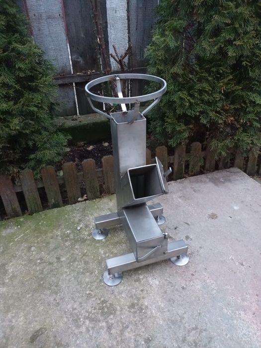 Soba racheta inox in totalitate 100x100x4mm si 150x150x4mm