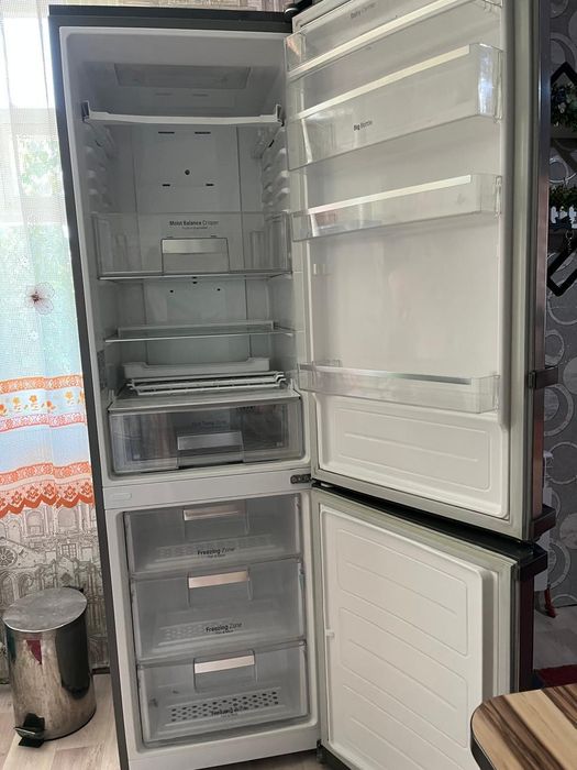 Продам холодильник