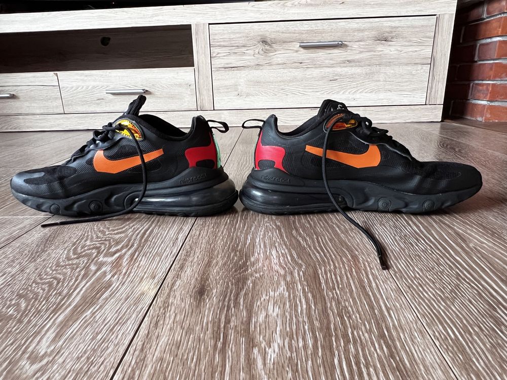Nike Air Max 270 React Black/Magma orange