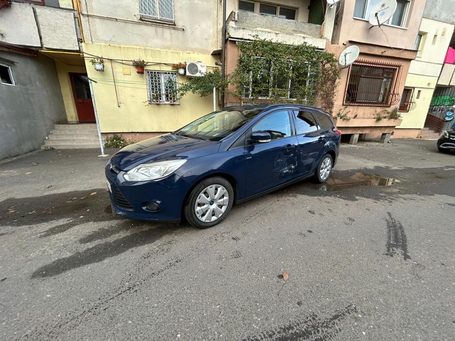 Ford focus 2014 1.0 benzina Avariat