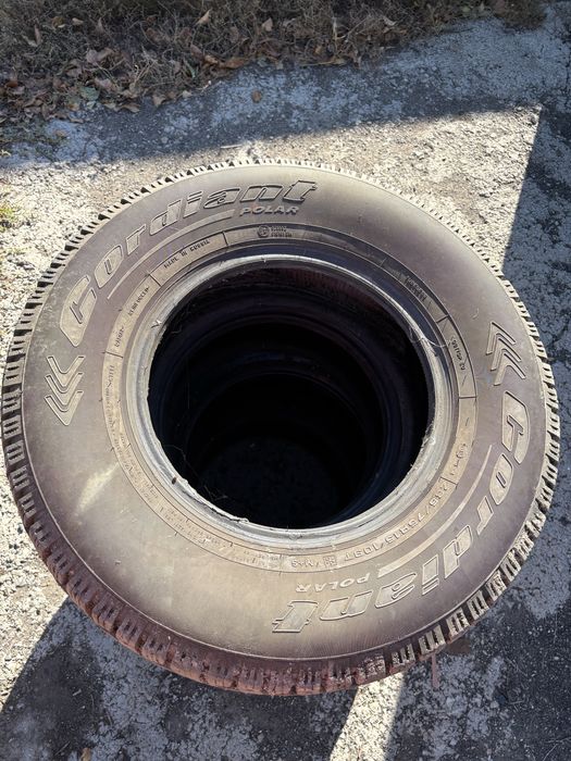 Зимняяя резина Cordiant б/у 235/75/R15