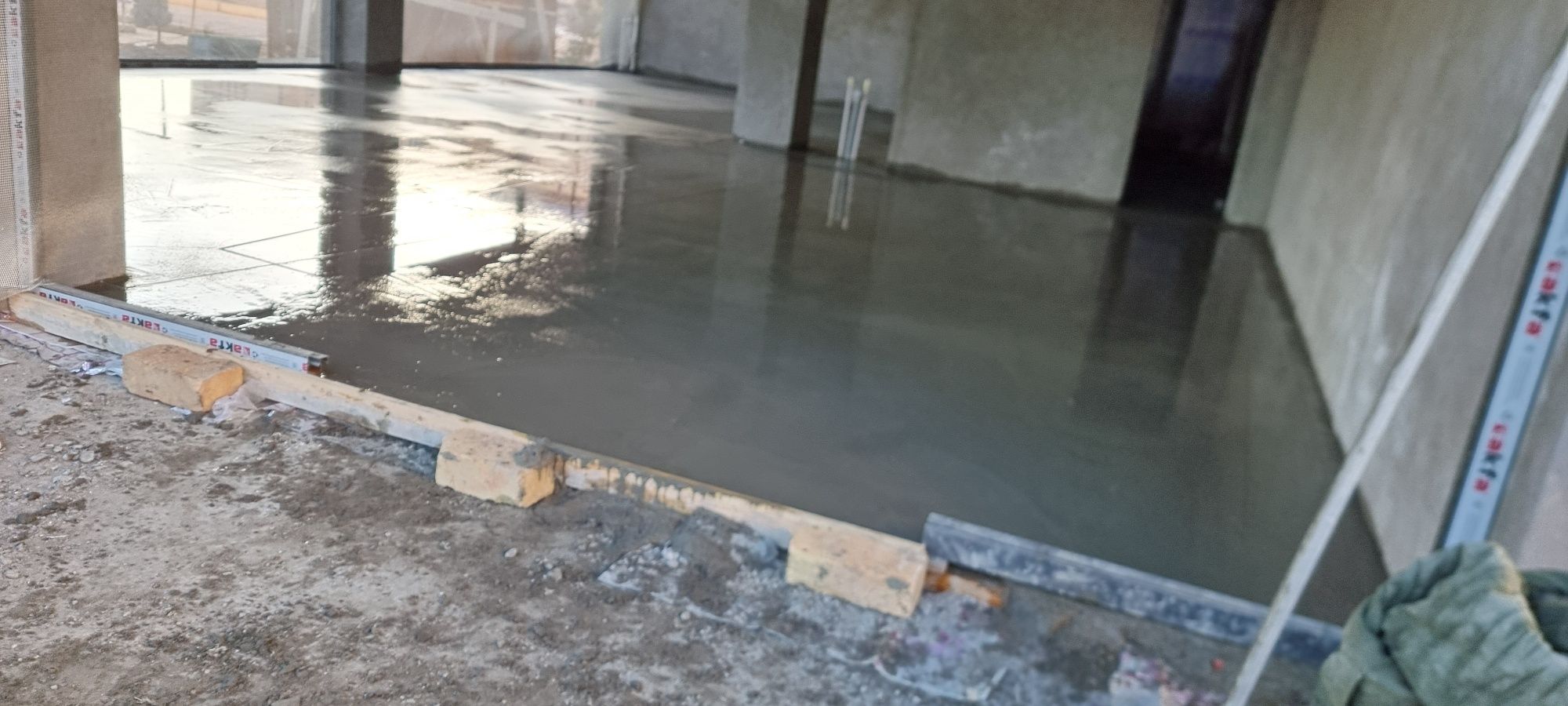 Fundament va stayashka manalit ishlari qilamiz
