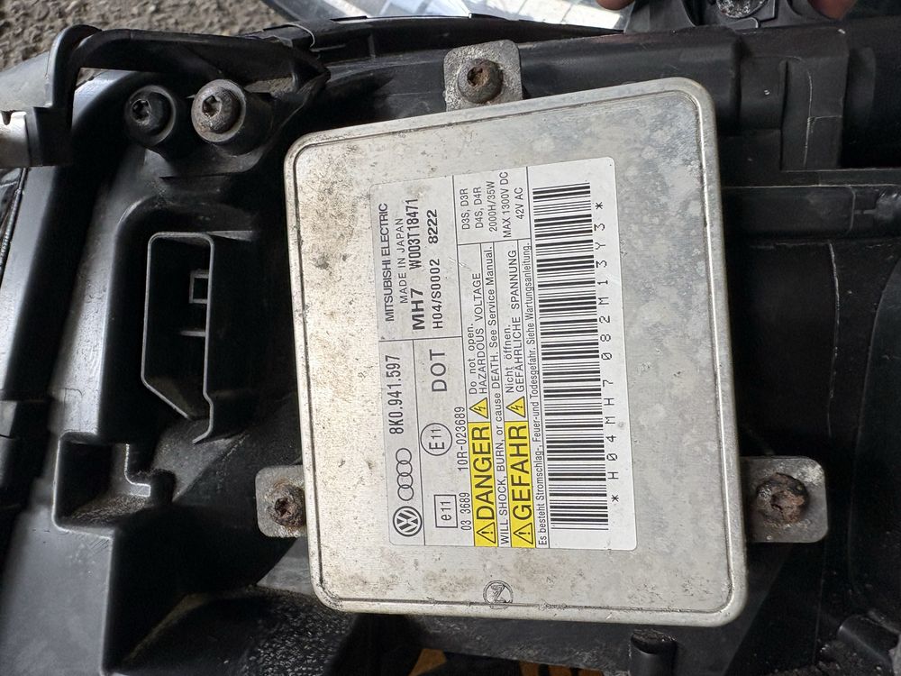 Audi A4 B8 Фарове bi xenon би ксенон
