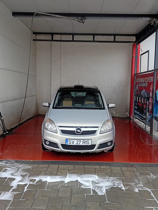 Opel zafira b 2007 1.9 cdti 150 cp