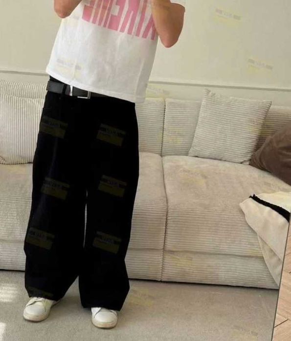 Blugi tip londonez blazat