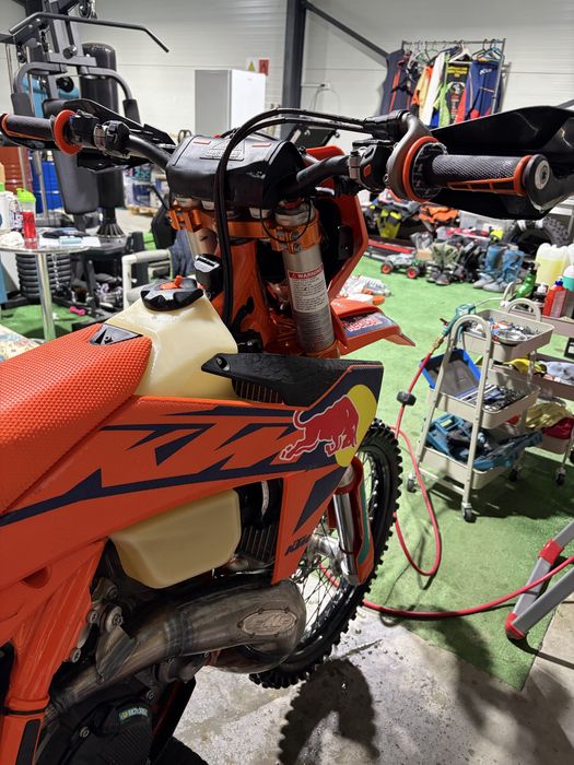 Ktm 300 Exc Tbi model 2024 Hard Enduro Edition