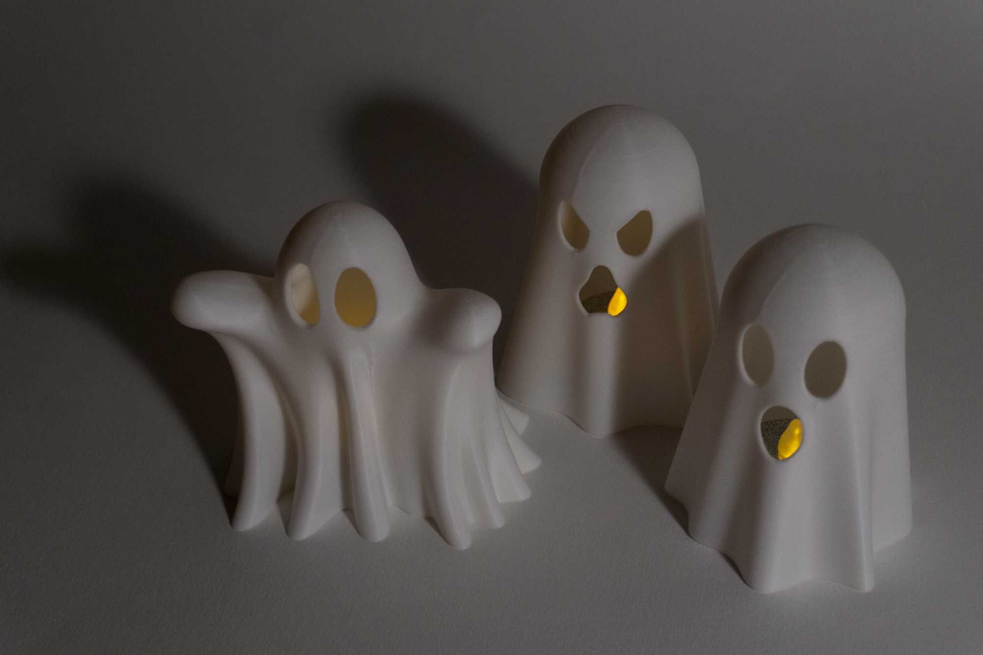 Decoratiuni Halloween fantome cu LED