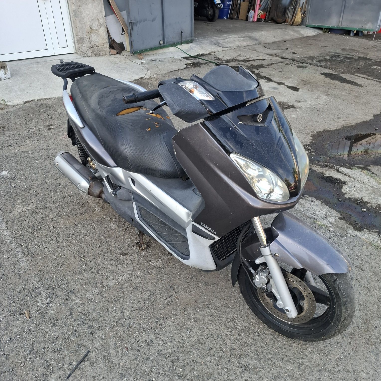 Yamaha X-max 250