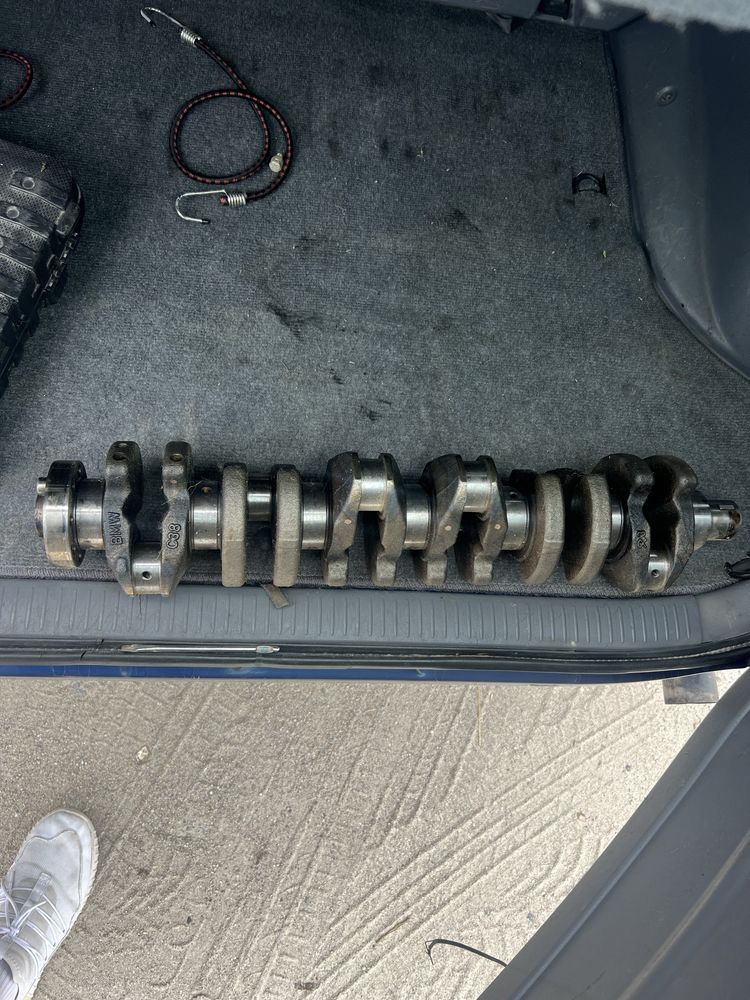 Коляно вал за BMW M57 двигател e90,e60,e65,е61,е91,е92,е93